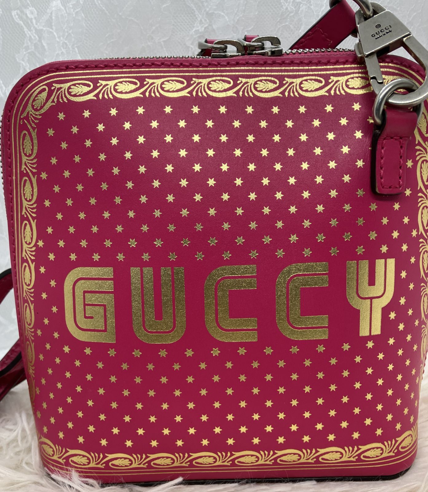 最終特別値下げ！GUCCI x SEGA ミニ ショルダーバッグ ピンク P13036