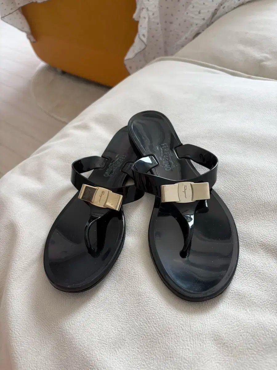 FERRAGAMO フェラガモ ゼリー シューズ