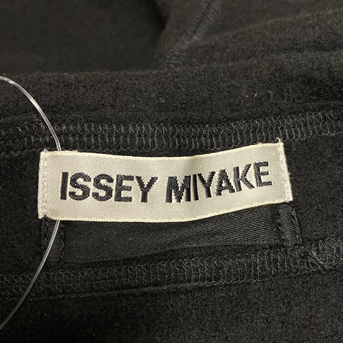 ISSEYMIYAKE(イッセイミヤケ) コート サイズ1 S レディース - 黒 長袖  