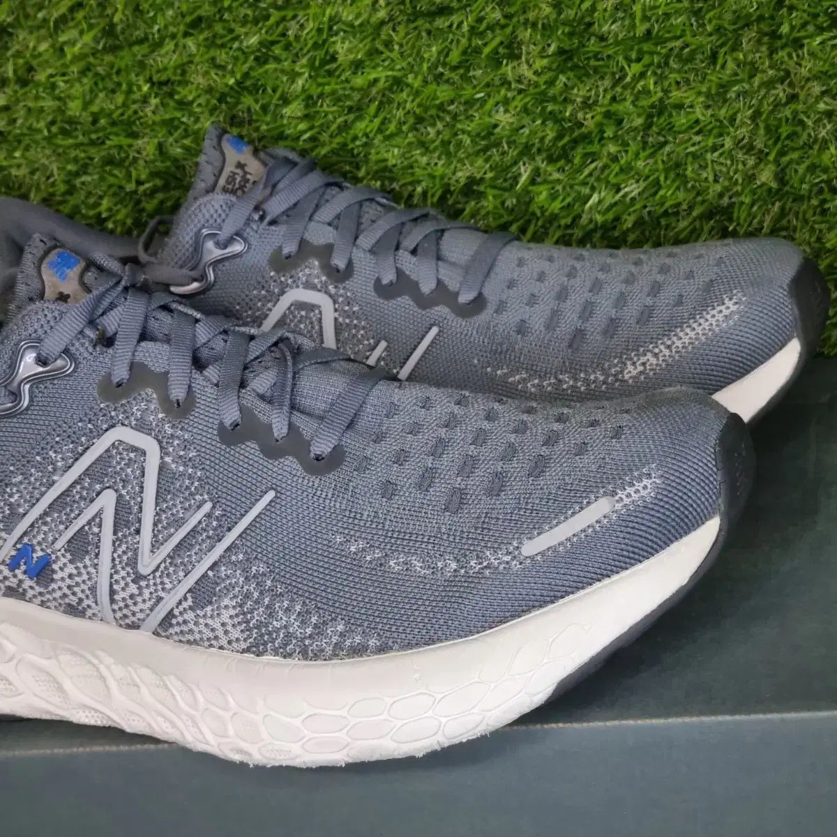 ニューバランス フレッシュフォーム スニーカー ネイビー 290