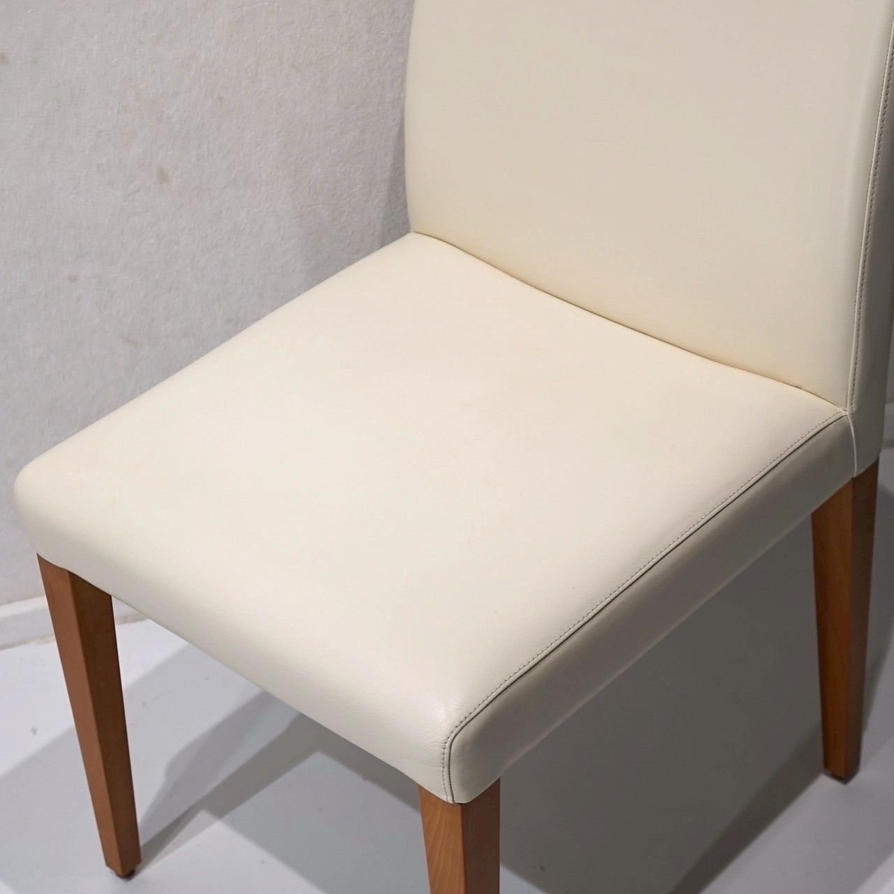 ポルトローナフラウ SEDIA