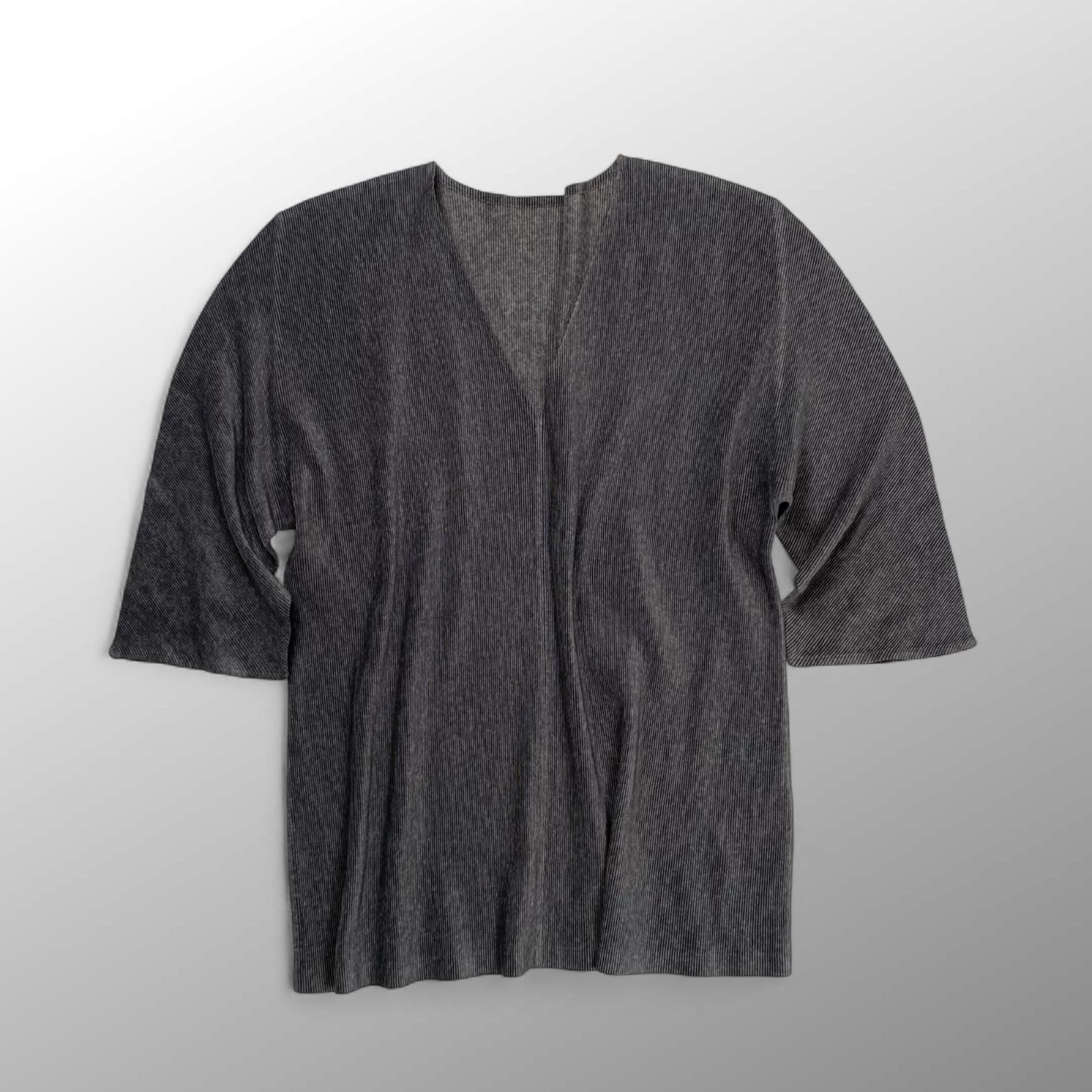 PLEATS PLEASE ISSEY MIYAKE プリーツプリーズ イッセイミヤケ | プリーツVネックカットソー PP02-FK117 SIZE 3 L程度