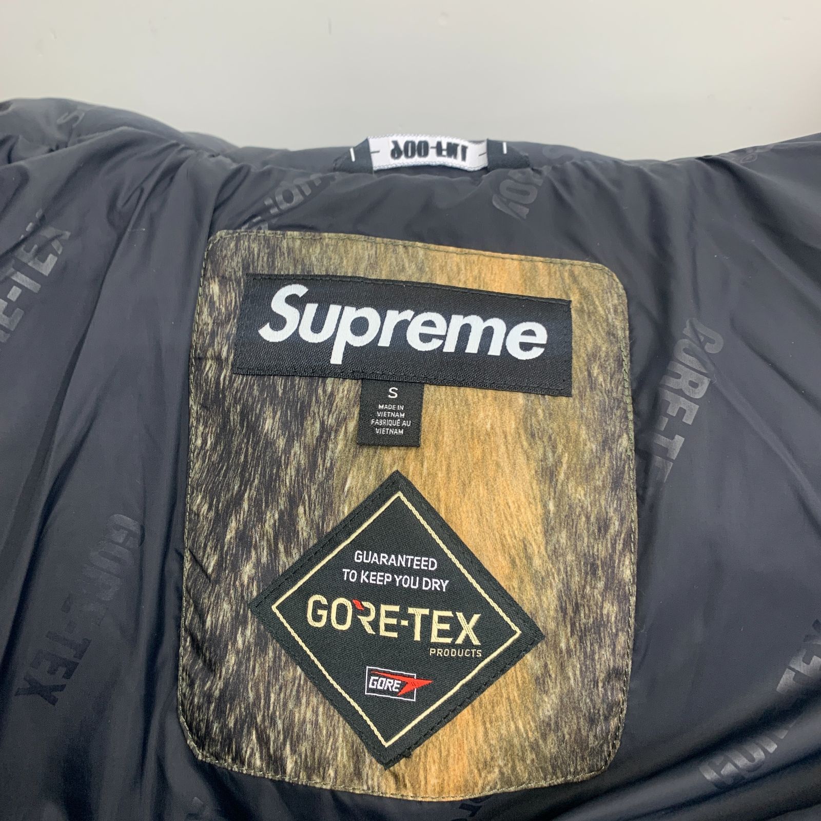 未使用 シュプリーム Supreme GORE-TEX 900-Fill ダウンジャケット S 
