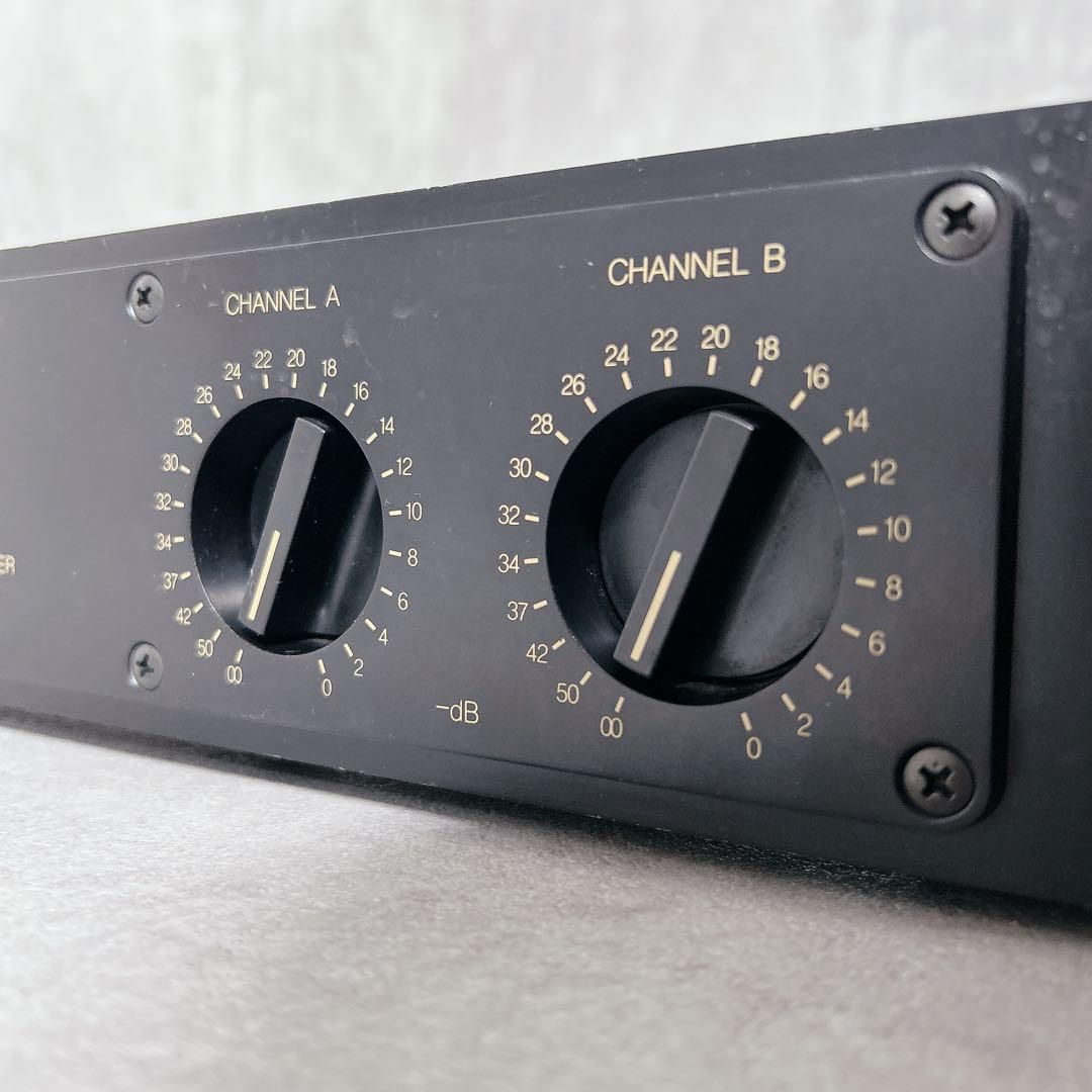 X857 YAMAHA P2050 パワーアンプ プロフェッショナルシリーズ