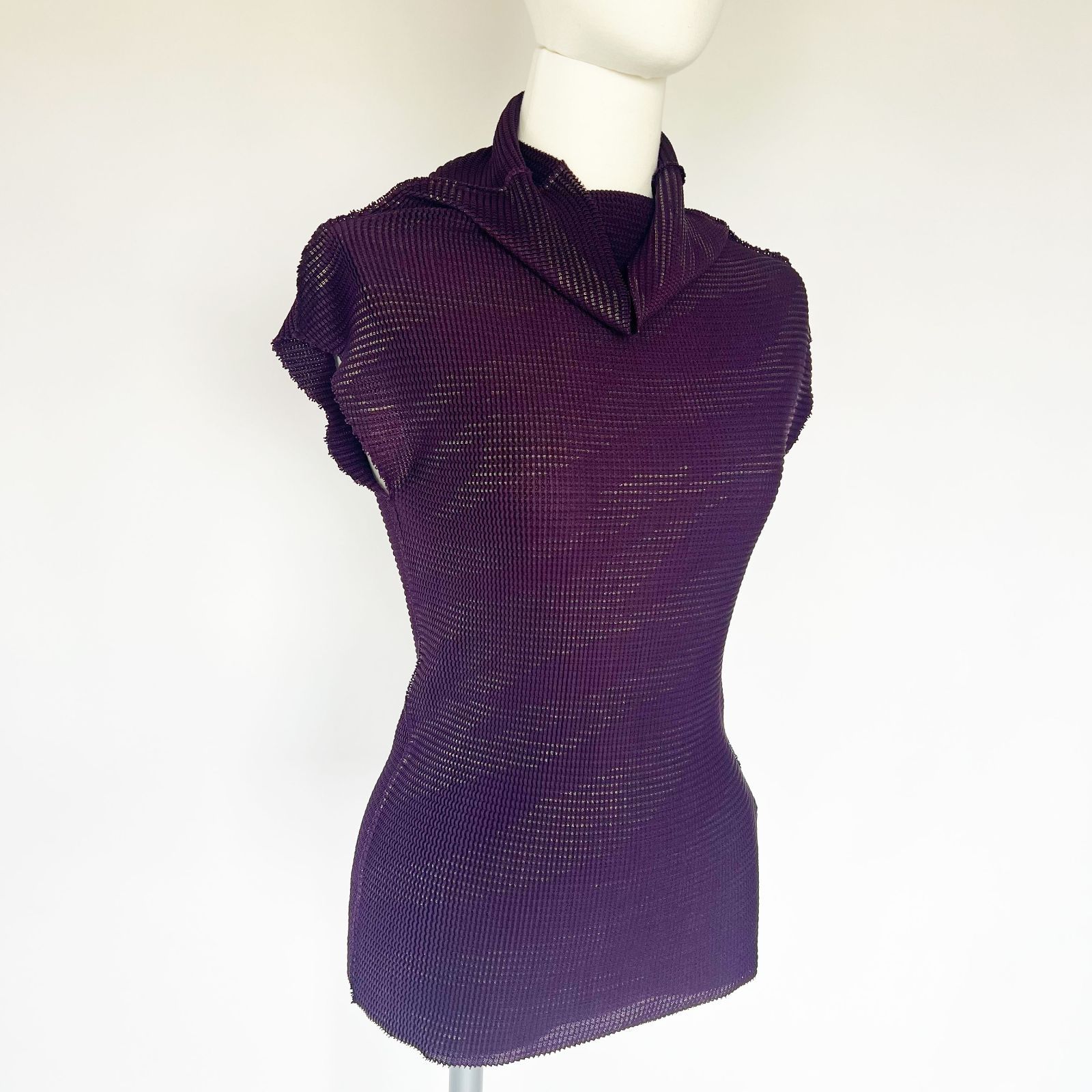 【美品】ISSEY MIYAKE イッセイミヤケ 半袖Tシャツ パープル 楽天市場】イッセイミヤケ tシャツの通販