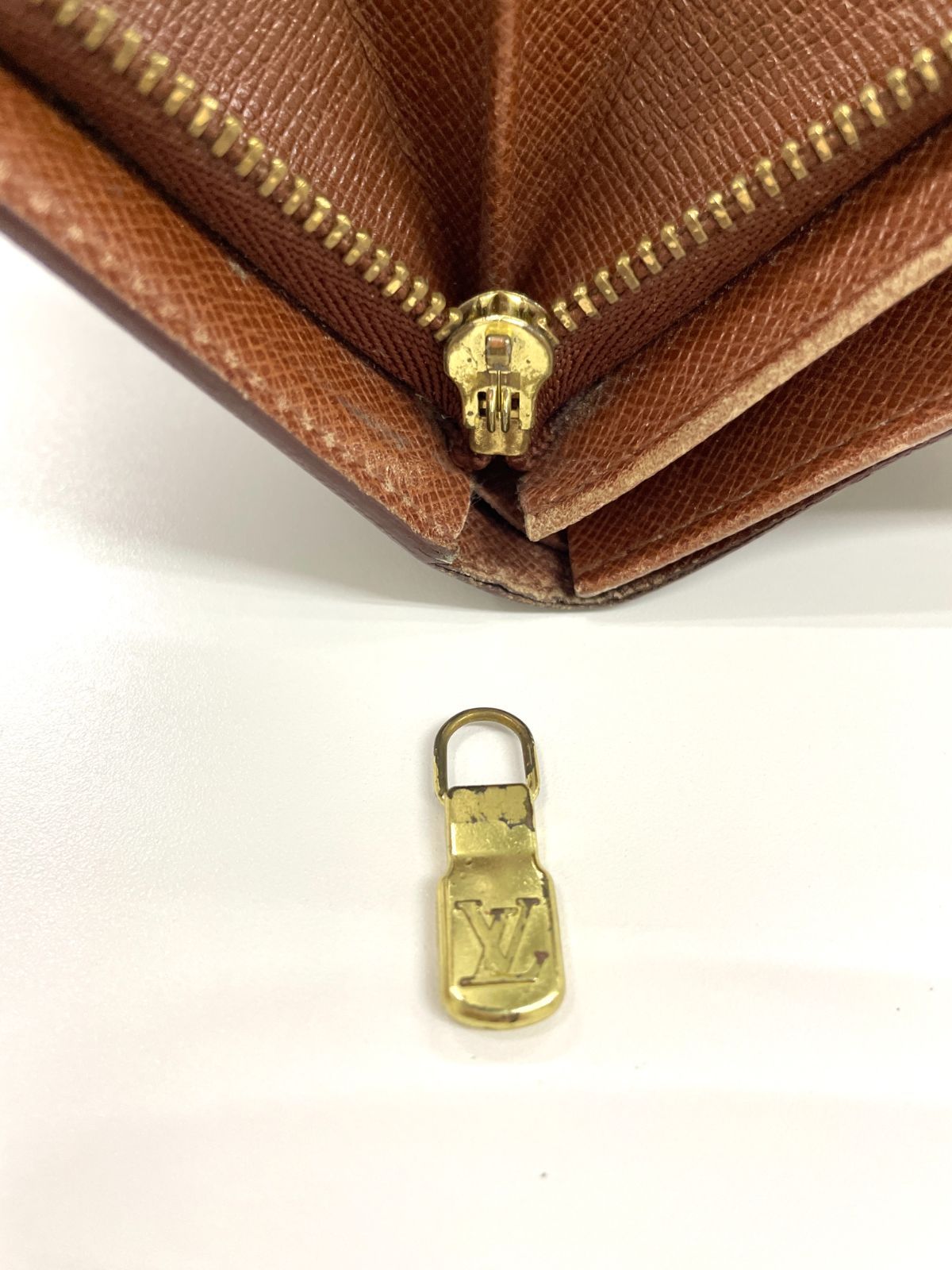 ルイヴィトン モノグラム 折り財布 2つ折り トレゾール 財布 ルイ