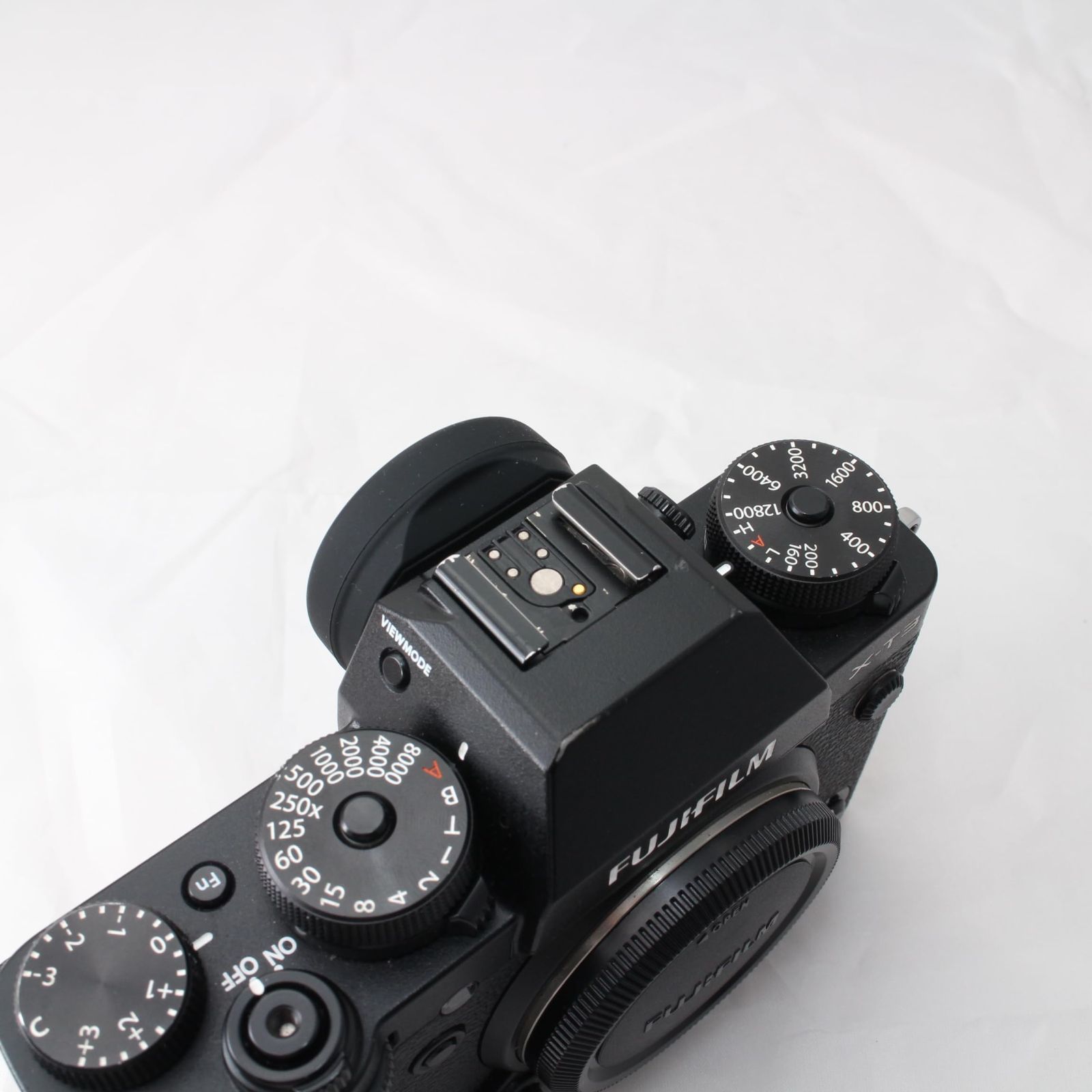 140☆良品☆富士フイルム(FUJIFILM) ミラーレス一眼カメラ X-T3
