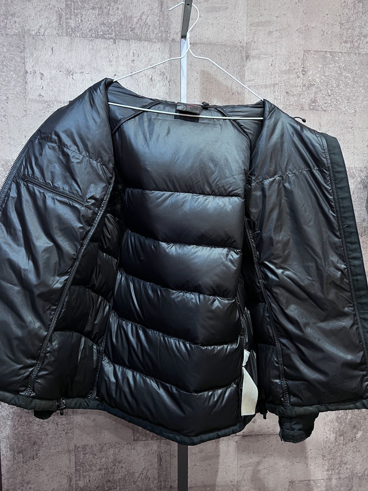マムート 750+FP ダウンジャケット ブラック M メンズ MAMMUT マムート 750+FP ダウンジャケット ブラック M メンズ MAMMUT