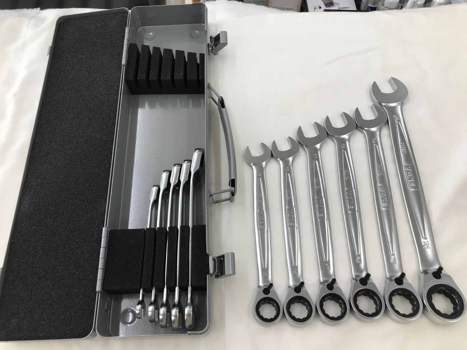 TONE 切替式ラチェットめがねレンチセット RMR110