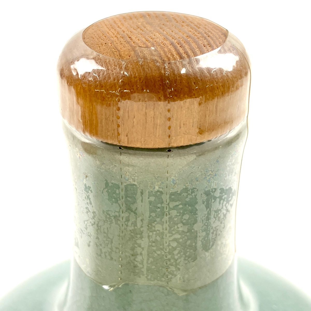 東京都内限定お届け】 ニッカ NIKKA 高麗青磁 雲鶴草華文様 象嵌
