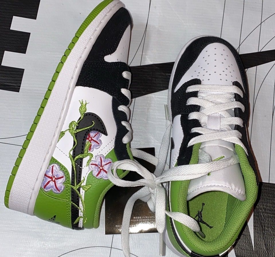 Nike GS Air Jordan 1 Low 