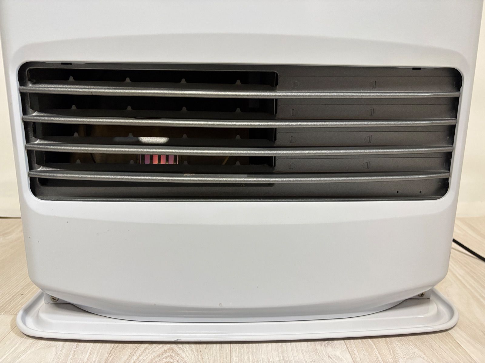 Dainichi ダイニチ ブルーヒーター FW-4621L ムーンホワイト 2021製 強制通気形開放式石油ストーブ 石油ファンヒーター