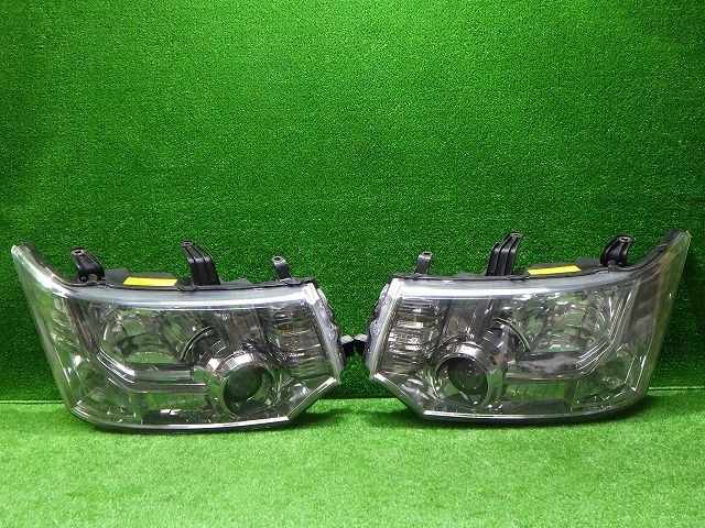 デリカD5 ヘッドライト 左右 HID CV 前期 100-87918 バラスト付 ミツビシ 251003025
