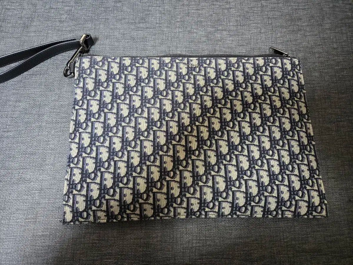 Dior ディオール クラッチ a4 Goyard ゴヤール セナ gm 状態 a レベル