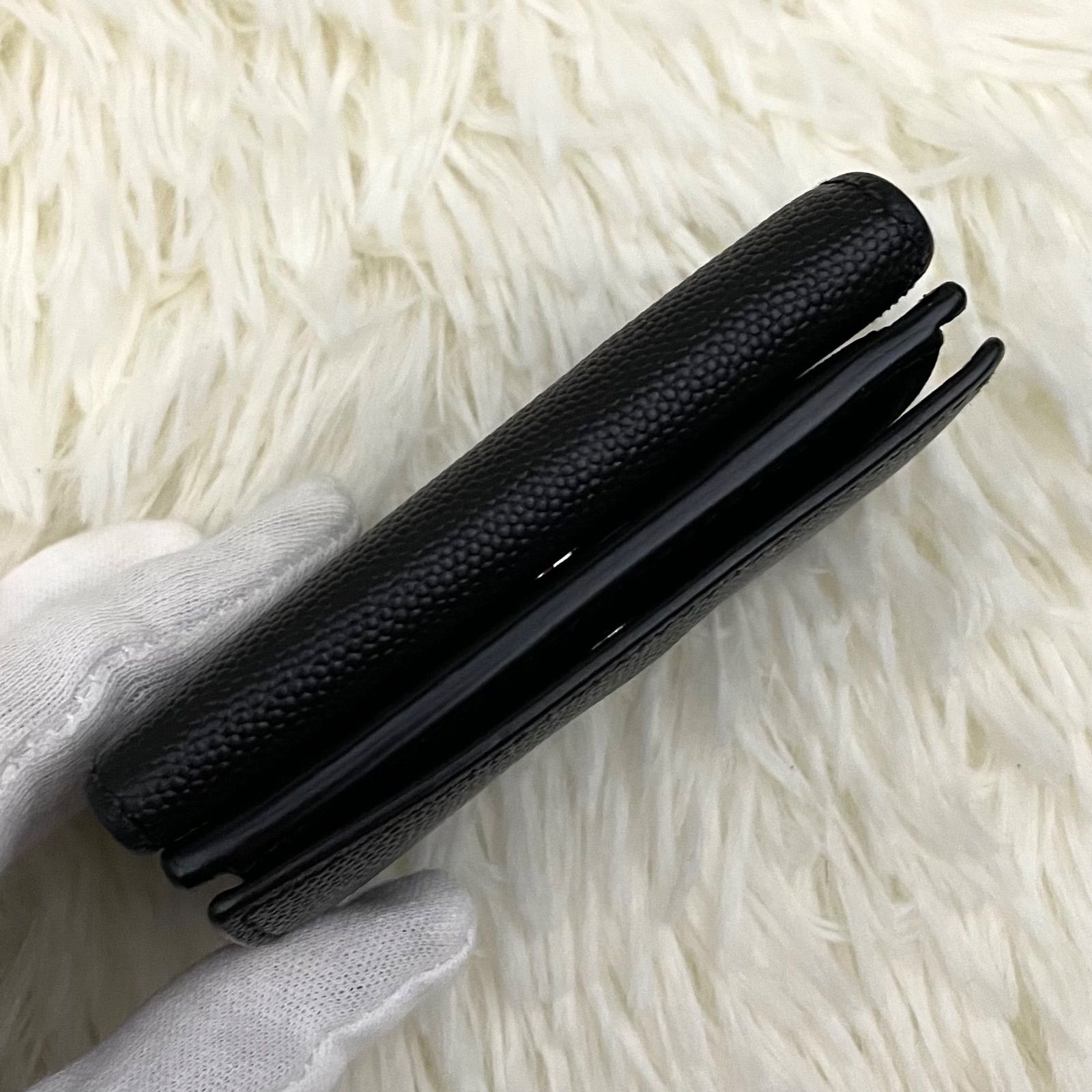 美品】RFID内蔵 SAINT LAURENT レザー 三つ折り財布 - メルカリ 