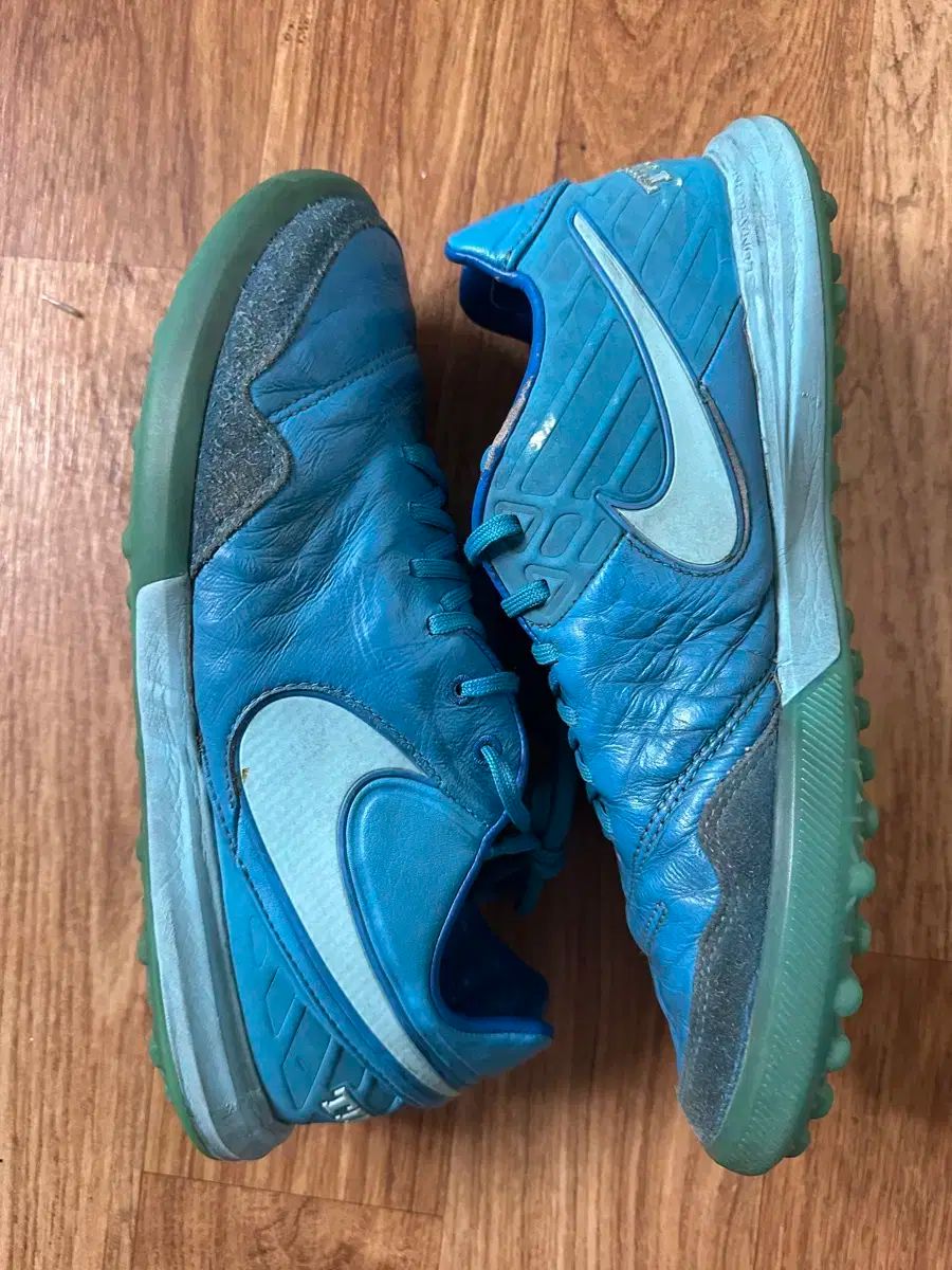 ティエンポ プロキシモ1 サッカーシューズ tf 260