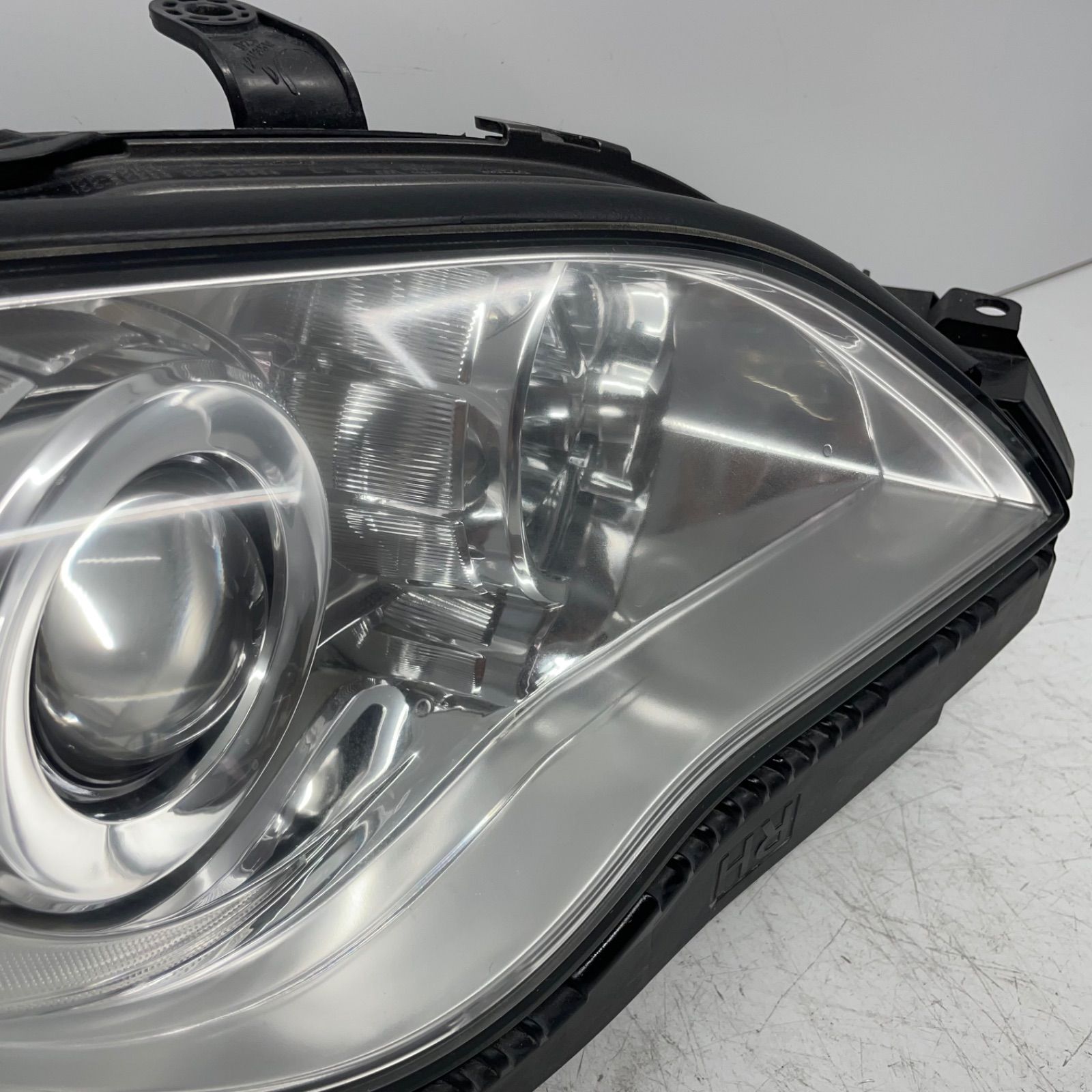 良品【コーティング済】BP5 BP9 BL9 BL5 レガシィ 後期 ヘッドライト  