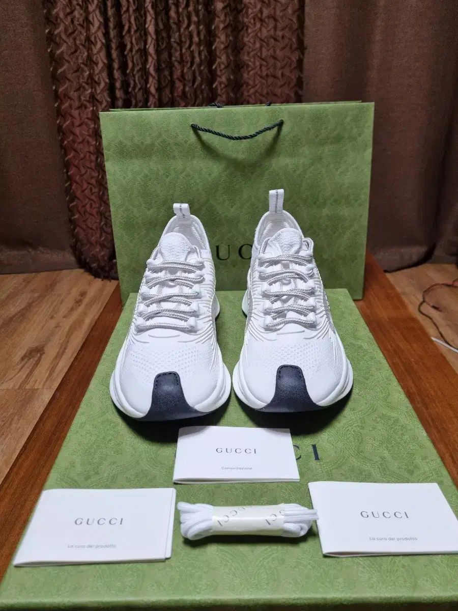 新品 GUCCI(グッチ) ランニングスニーカー 5
