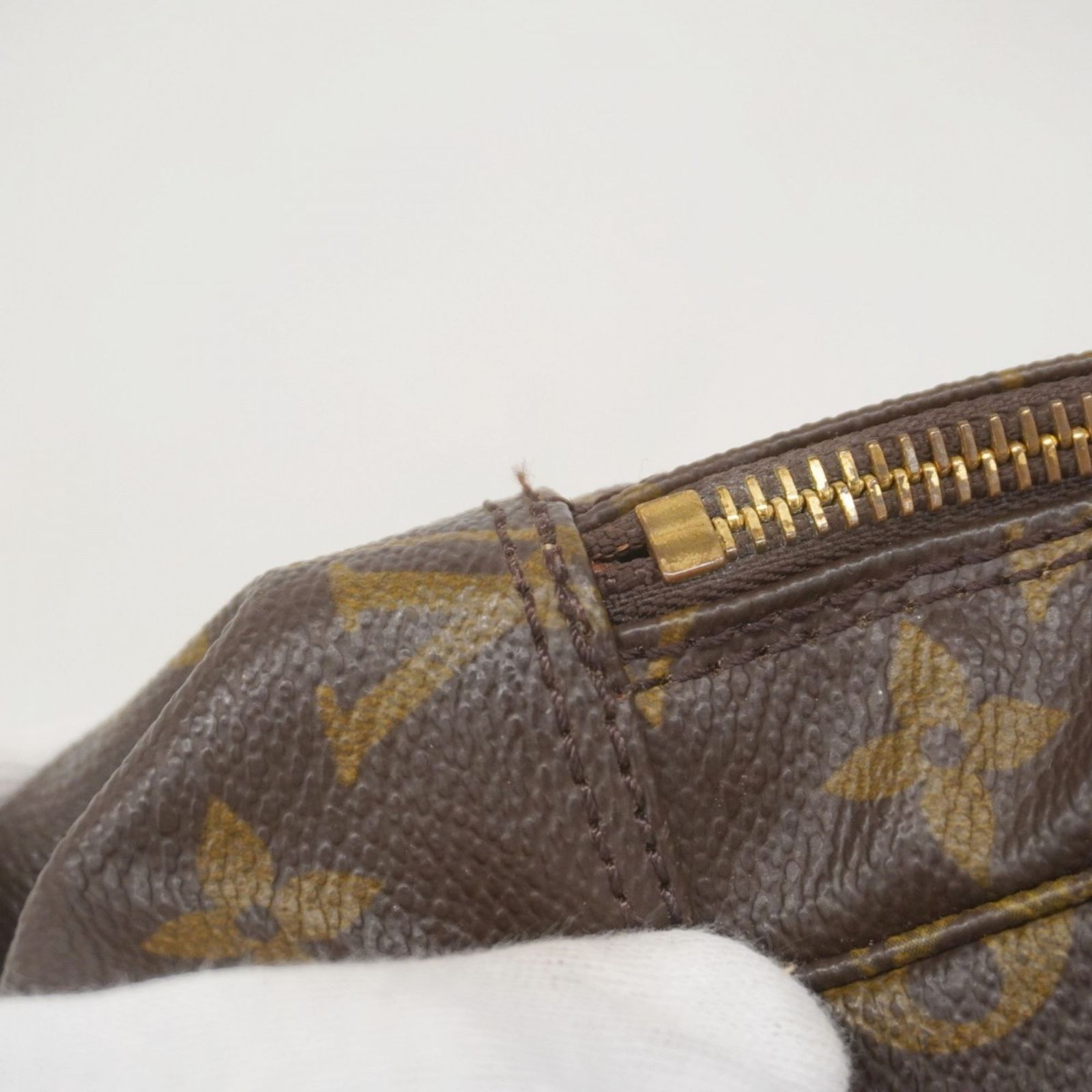 トゥルーストワレット23