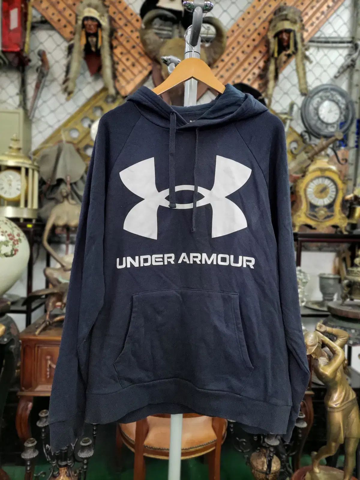 【雷市場（ポンジャン）商品韓国直送】 UNDER ARMOUR(アンダーアーマー) ビッグロゴ 黒 フード Tシャツ XL