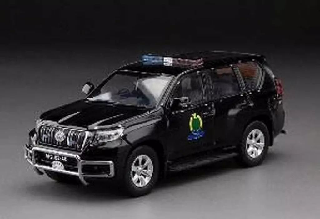 新品】ミニカー 1/43 トヨタランドクルーザープラド2018 マカオ刑務所