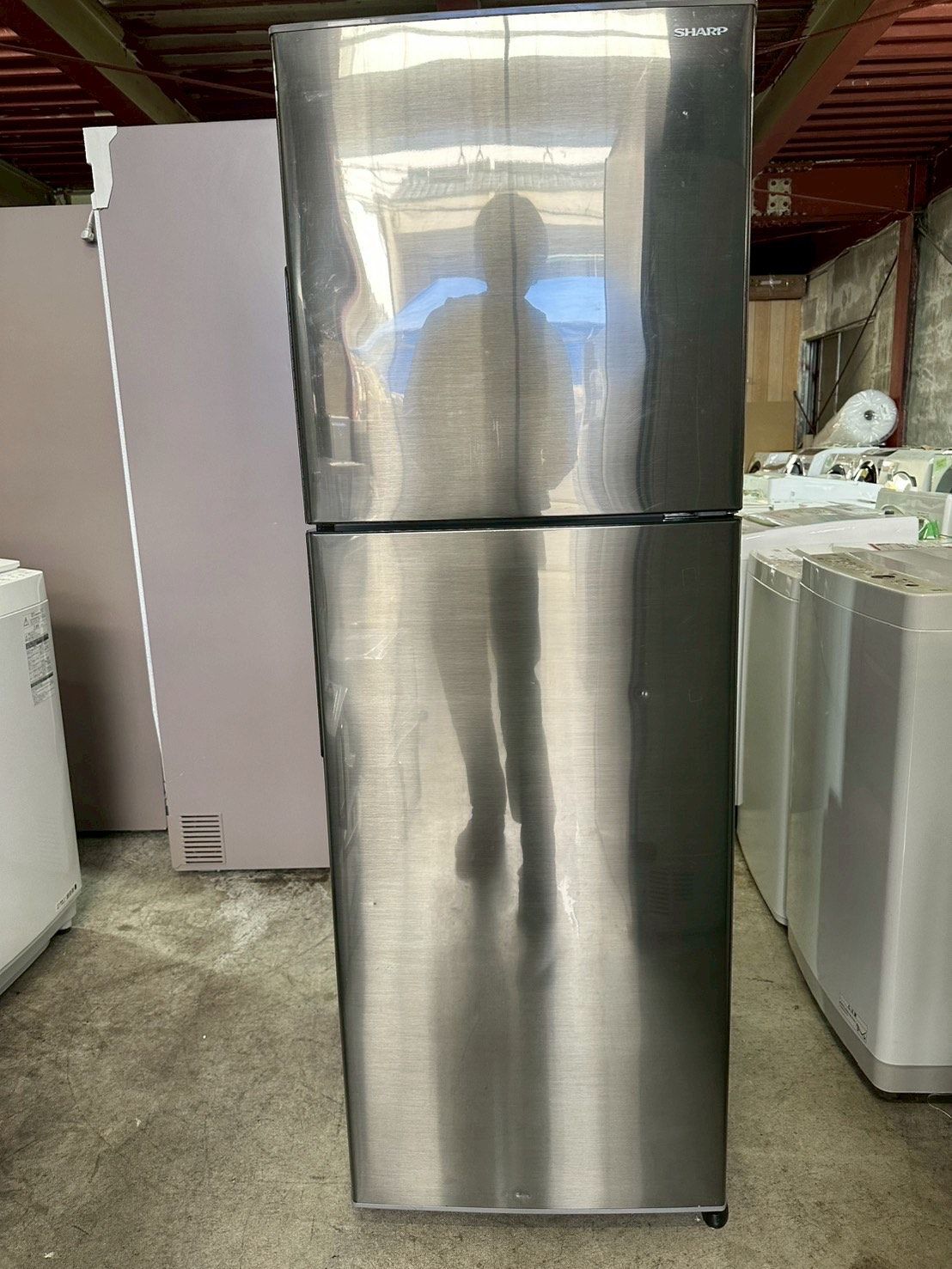 大阪送料無料★3か月保障付き★冷蔵庫★シャープ★2ドア★2020年★SJ-D23E-S★R-882 大阪送料無料☆3か月保障付き☆冷蔵庫☆シャープ☆2ドア