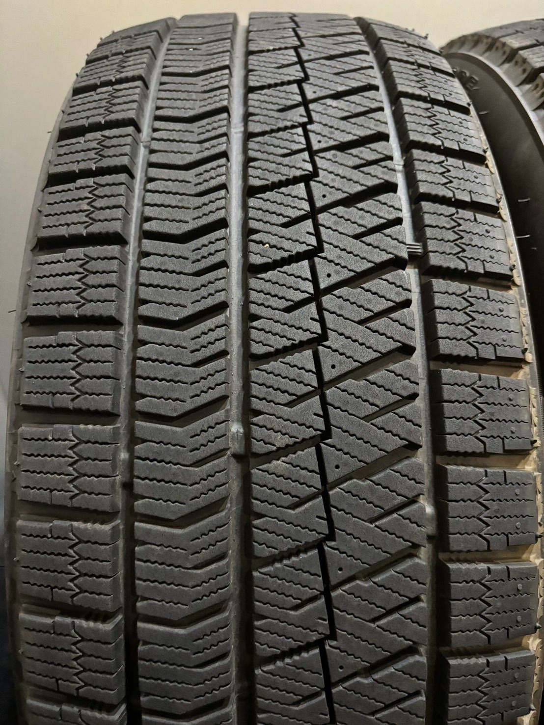 情報 225 40R19 275 35R19 BRIDGESTONE VRX2 18年製 スタッドレス 4本 ブリヂストン ブリザック ポルシェ 997 991 南8-K248