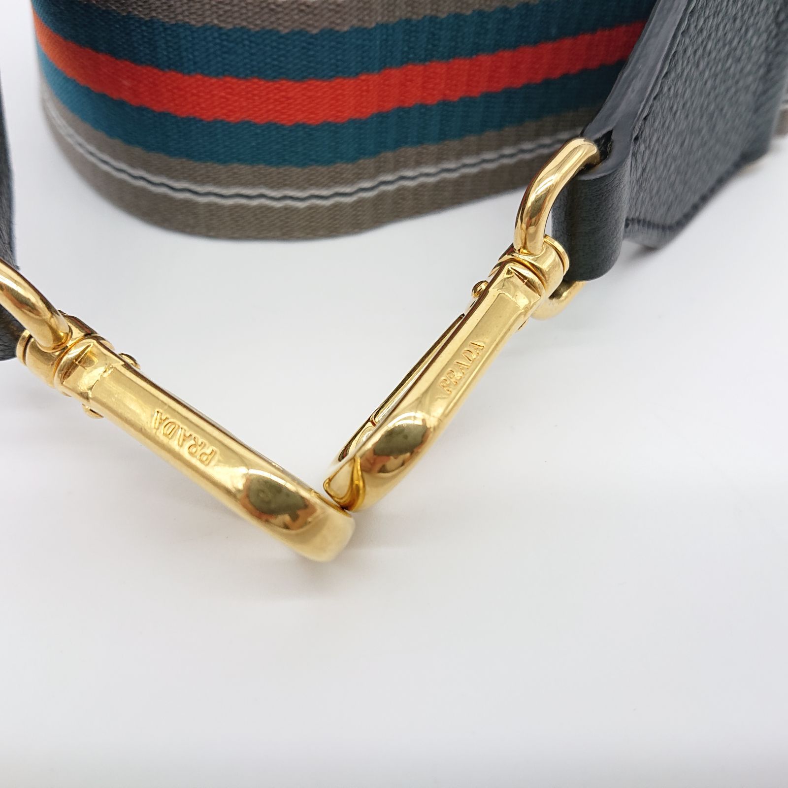 PRADA ストラップ グレー ストライプ 保存袋付き 楽天市場】【美品】PRADA プラダ ショルダー ストラップ