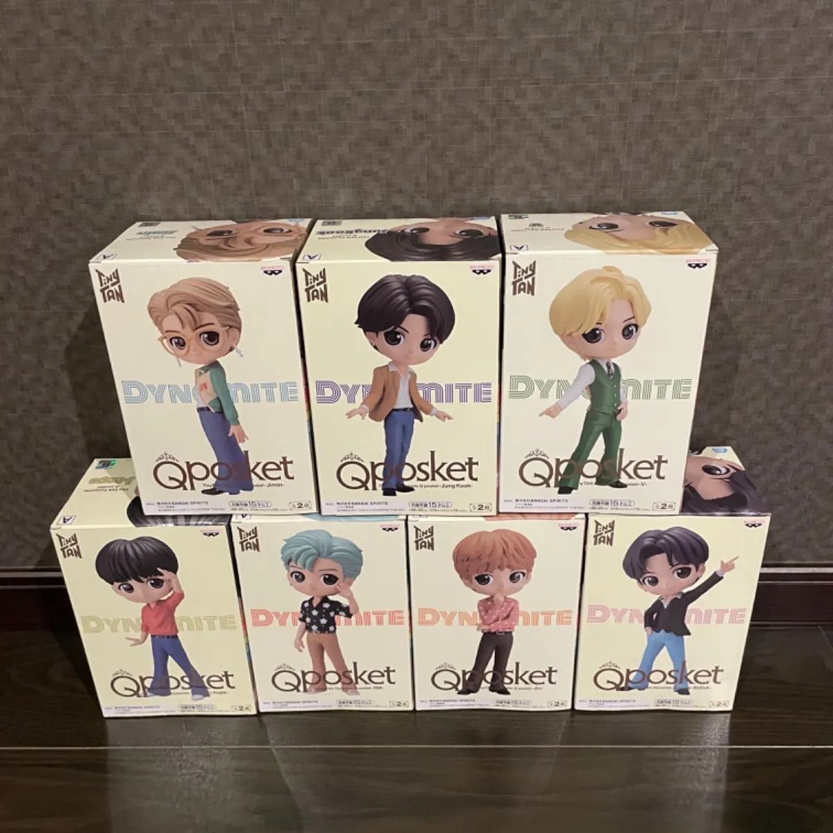 TinyTAN Dynamite Q posket Aカラーコンプ Banpresto BTS TinyTAN Dynamite Q Posket Ver.A Figure