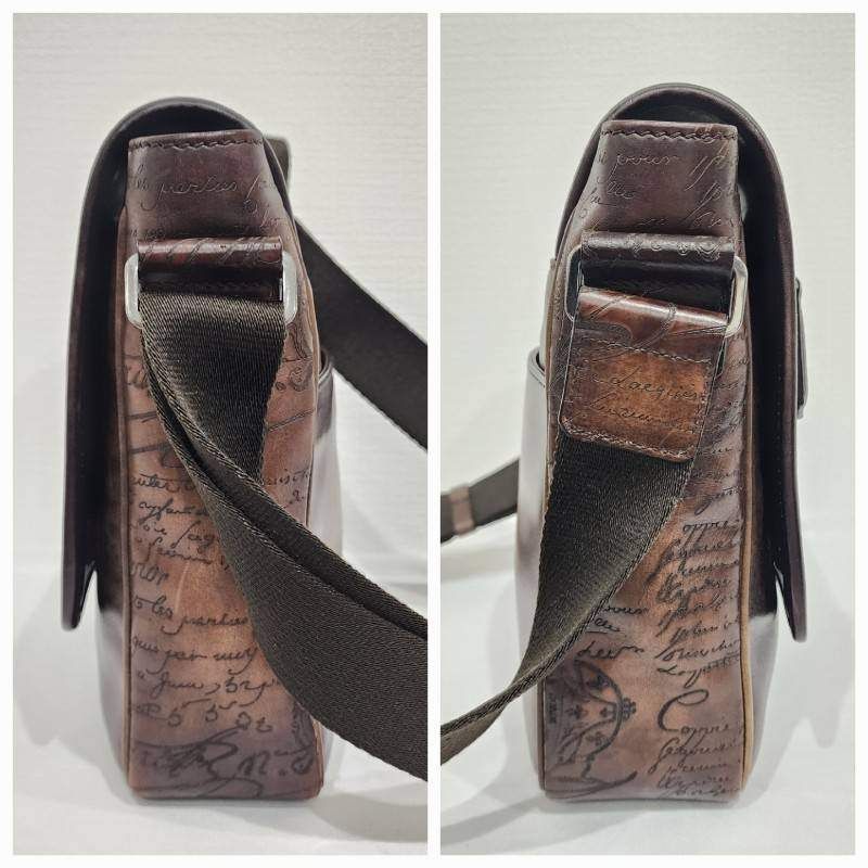 ヴェネチアスクリットレザー ショルダーバッグ