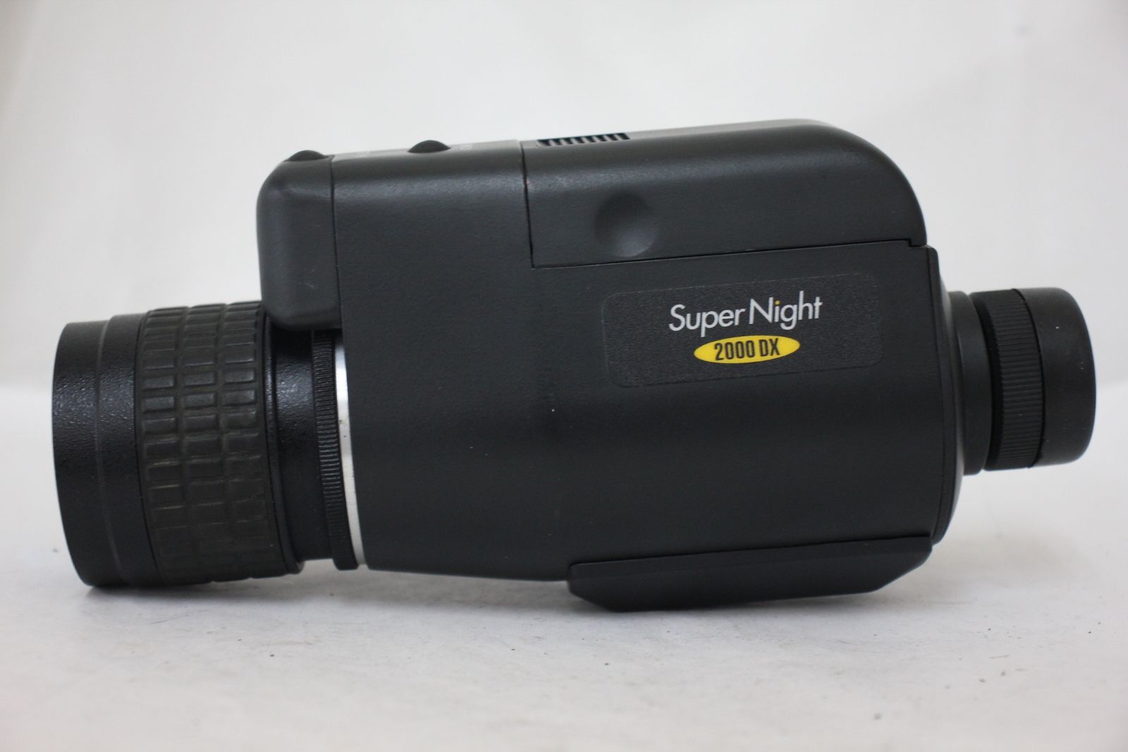 暗視スコープ e