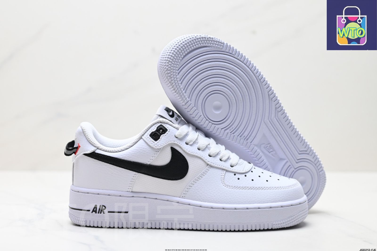 ナイキエアフォースワンローカット新品未使用 NIKE AIR FORCE 1'07 LV8（ナイキ エア フォース 1'07 LV8） 原