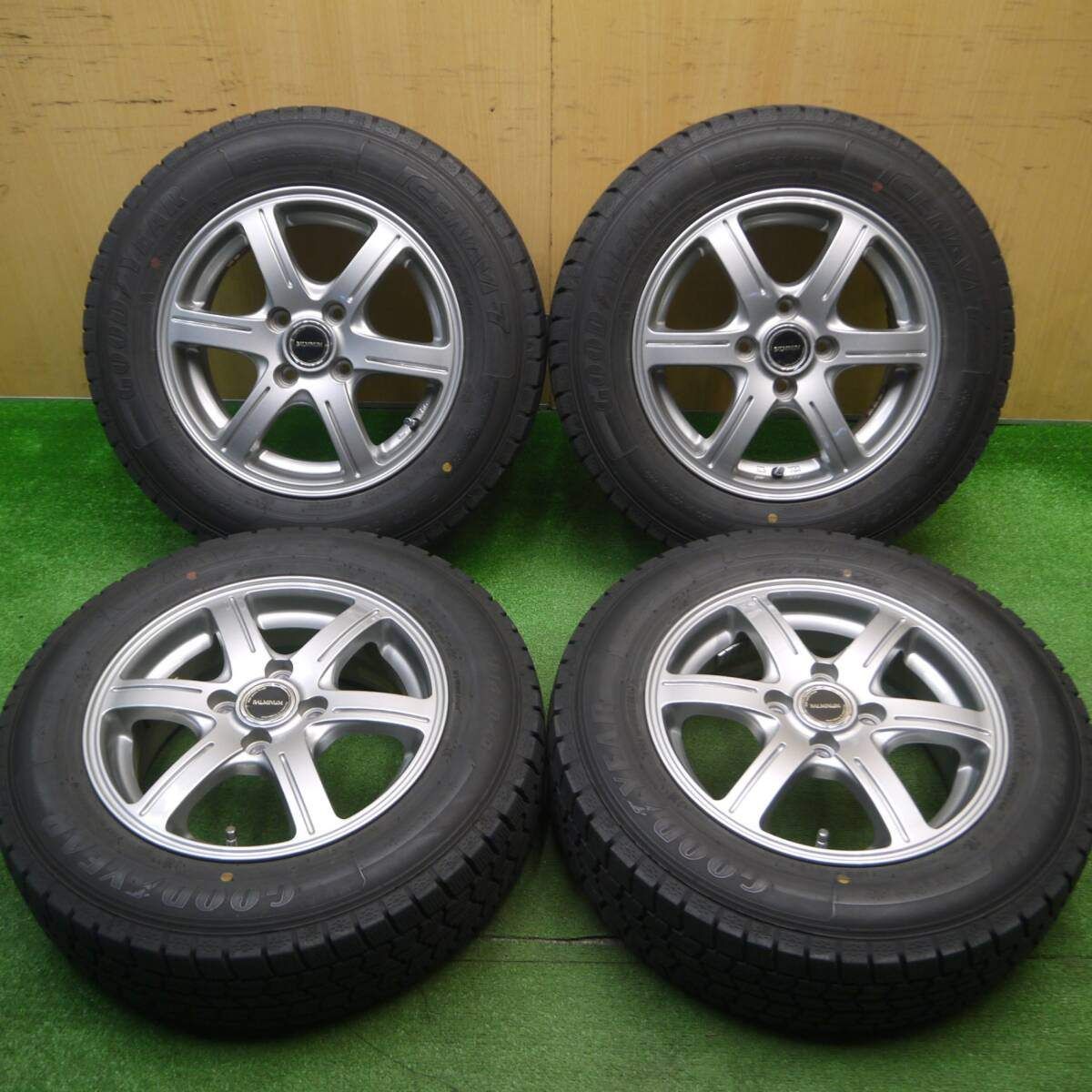 バリ溝！9分☆スタッドレス 埼玉発/直接引取可 BALMINUM ［14インチ バリ溝