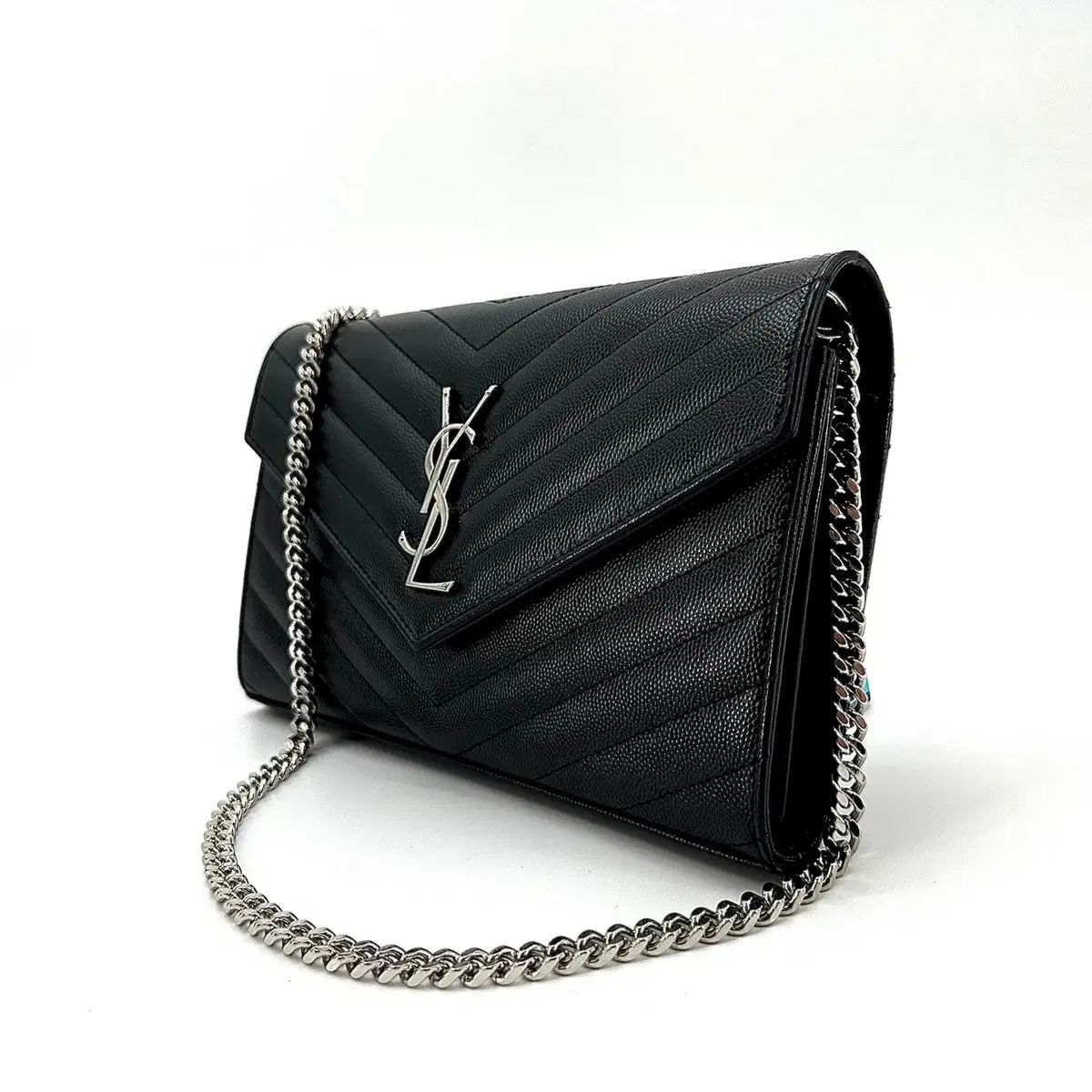 Saint Laurent サンローラン シルバー金具 マトラッセ カサンドラ チェーン ショルダーバッグ 377828