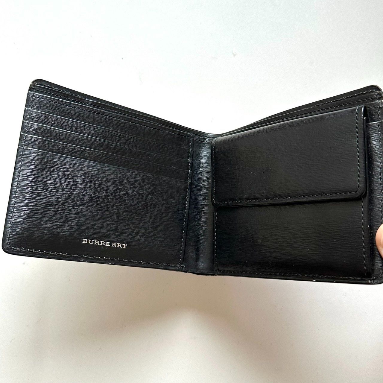 BUBERRY 二つ折り財布