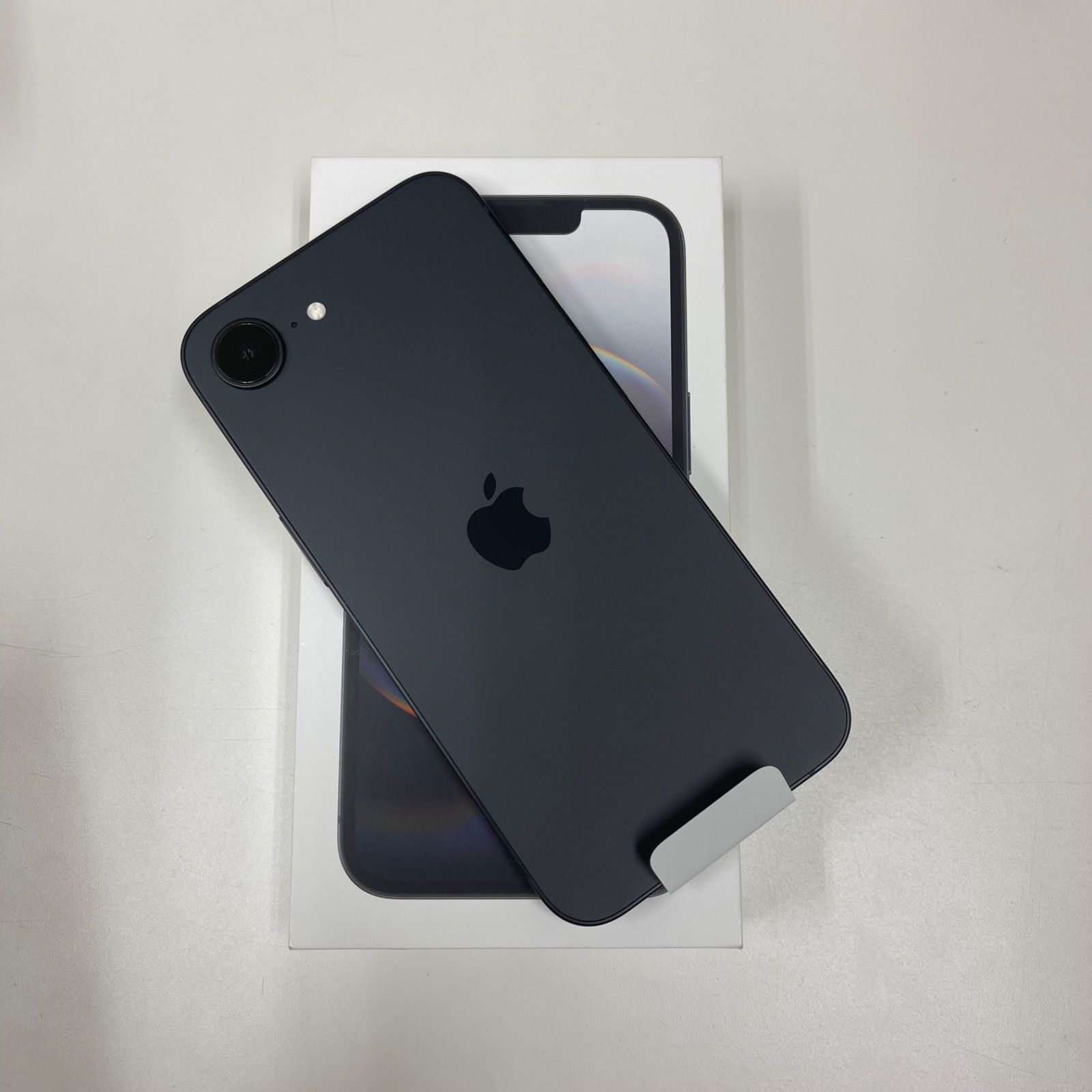 新品・未使用 iPhone 16e 256GB ブラック SIMフリー - メルカリ