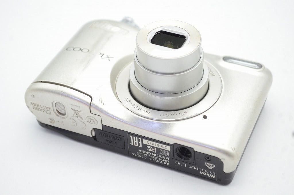 カメラ Nikon ニコン COOLPIX L30 コンパクトデジタルカメラ シルバー