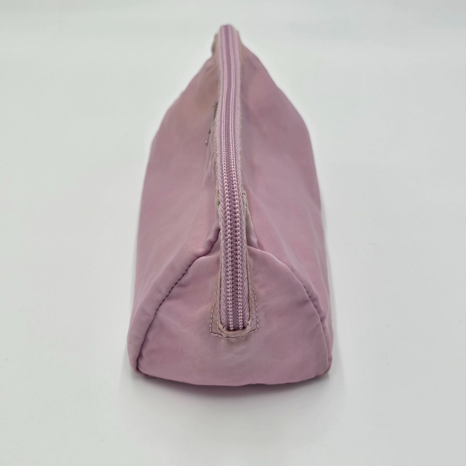 【美品】PRADA ナイロンポーチ 三角ロゴプレート ピンク PRADA 三角ロゴプレート ナイロン セカンドバッグ ポーチ プラダ