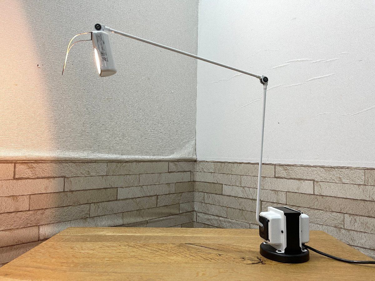 LUMINA 　Daphine　ルミナ ダフィーネ LUMINA(ルミナ) - Daphine LED floorダフィーネ LED フロア