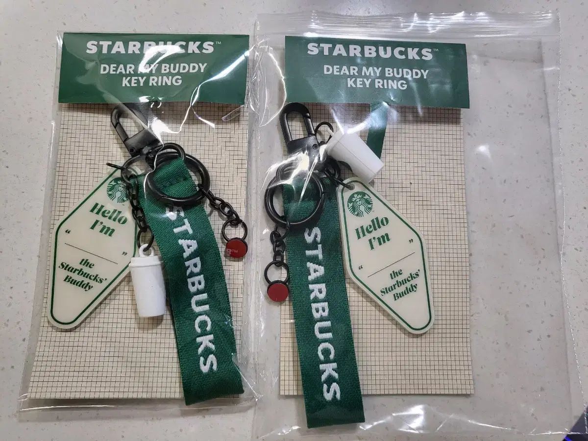 【雷市場（ポンジャン）商品韓国直送】 Starbucks(スターバックス) キーリング 2 犬用セット (開梱済み) (未開封)