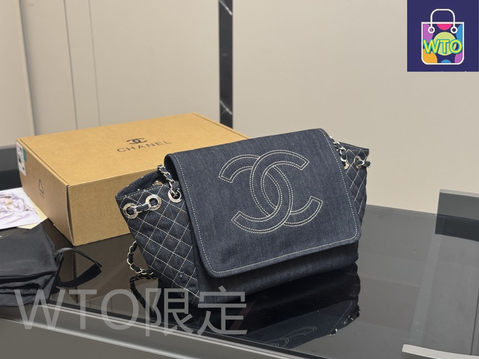 超希少！シャネル★ 23Sデニム メッセンジャーバッグ ミディアム 今日特価】Chanel Denim Messenger Bag シャネル デニム
