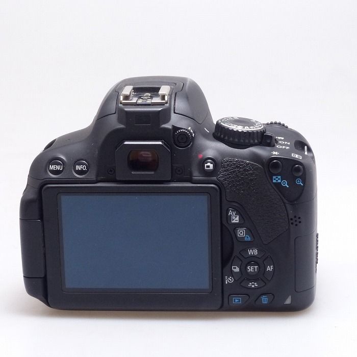 EOS KISS