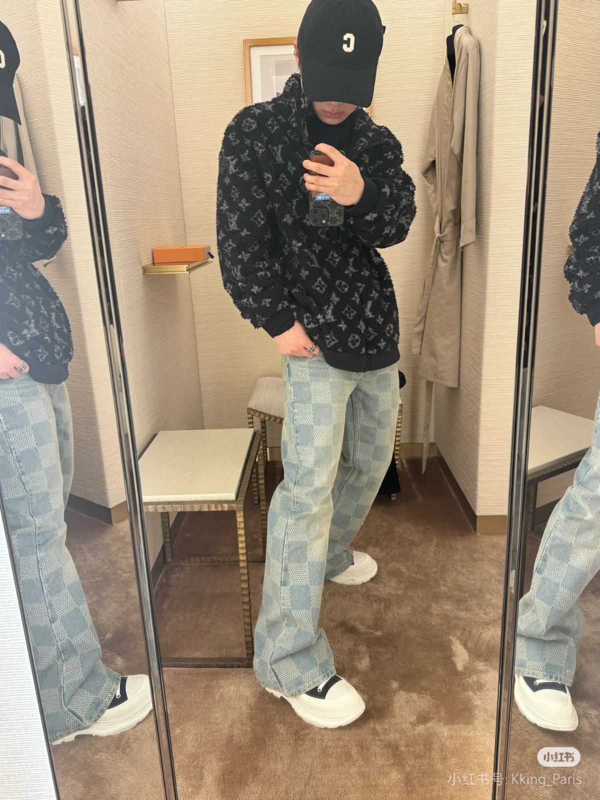 LOUIS VUITTON フロック チェッカーボードジーンズ ルイ・ヴィトン（LOUIS VUITTON） チェッカーボード柄のジーンズ