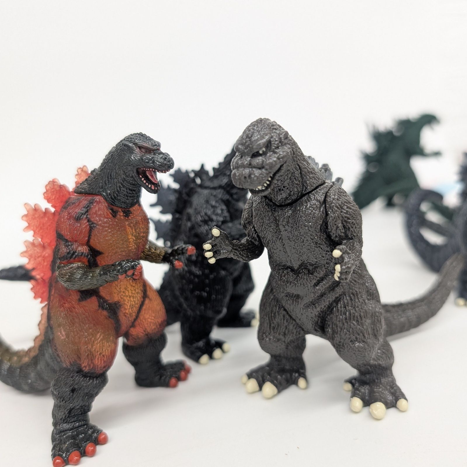 歴代 ゴジラ フィギュア 7体セット 現状品 - メルカリ