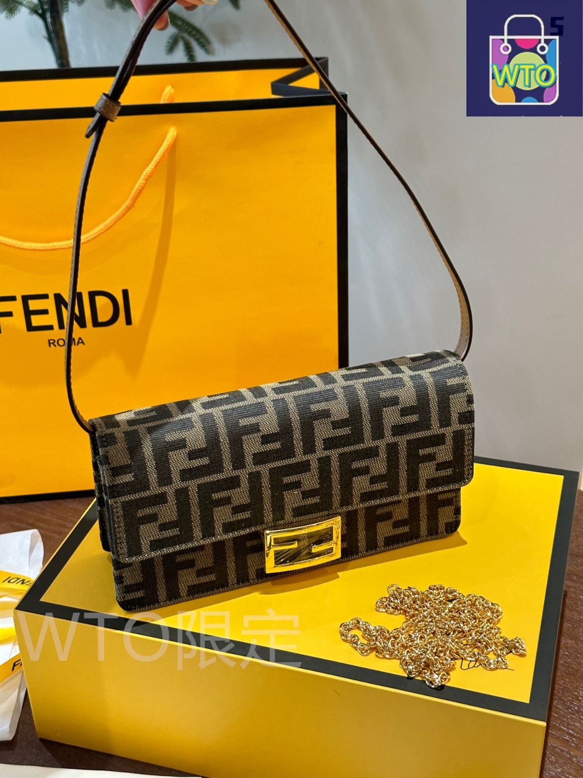 ♦FENDI♦バゲットチェーンウォレットバッグ☆正規品 バゲット チェーン ウォレット グレー[8M0365AAJDF0E65] Bagutte