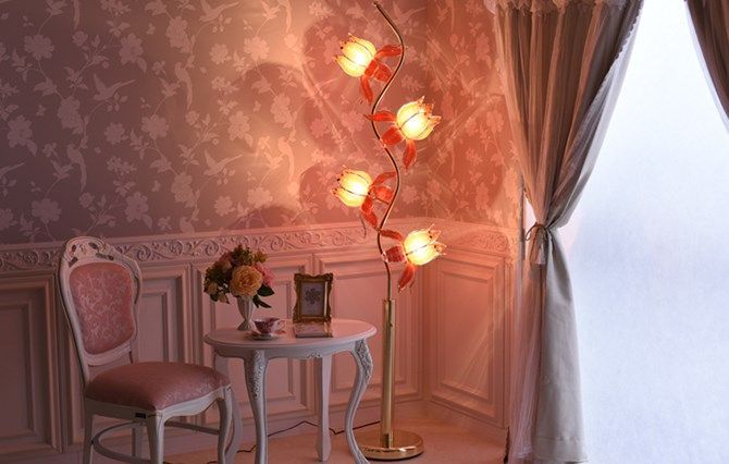 新品】 ロータス フロアランプ スタンドランプ ゴールド ピンク 蓮 金