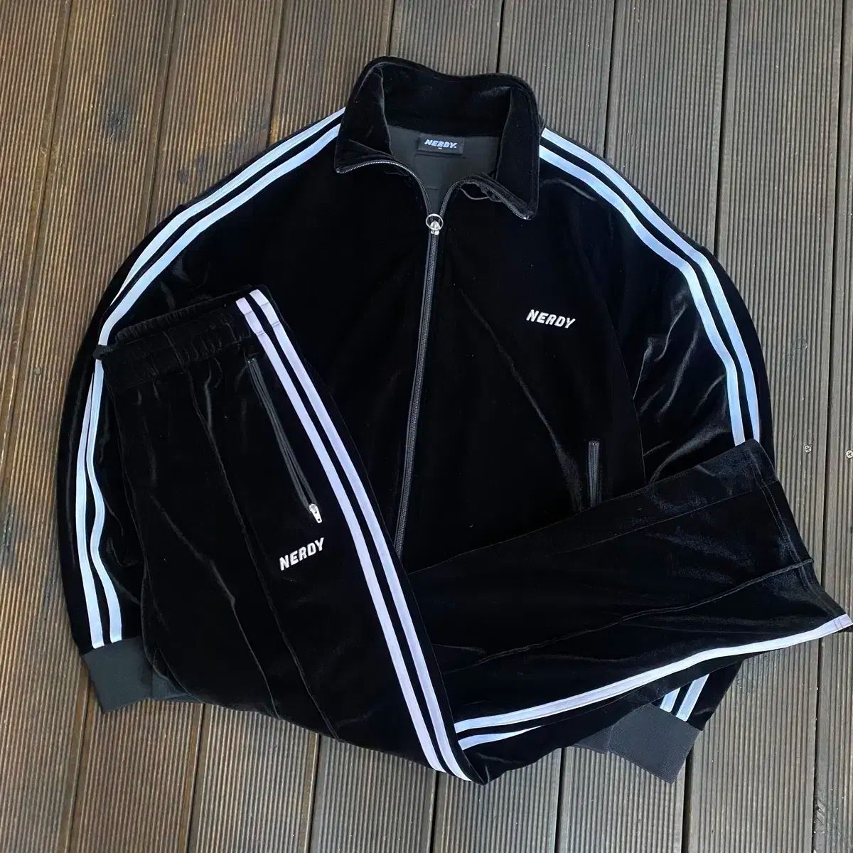 雷市場（ポンジャン）商品韓国直送】 NERDY(ノルディ) ベロア