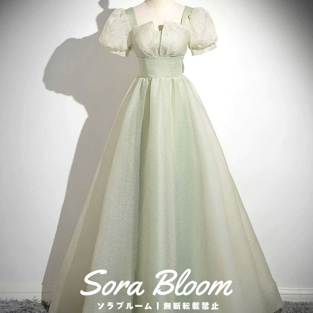 シンプルオシャレなパフスリーブのイブニングドレス?.?