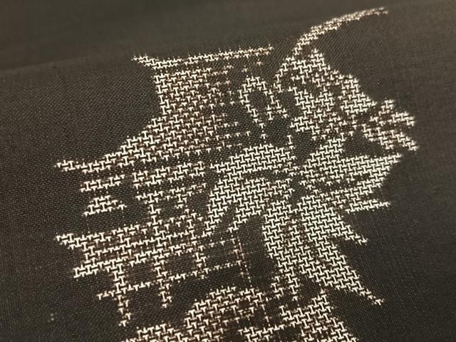 平和屋着物○本場大島紬 9マルキ 地空 風景蔦の葉文 正絹 逸品  