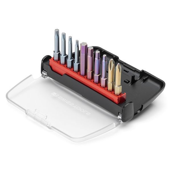 ピービースイスツールズ